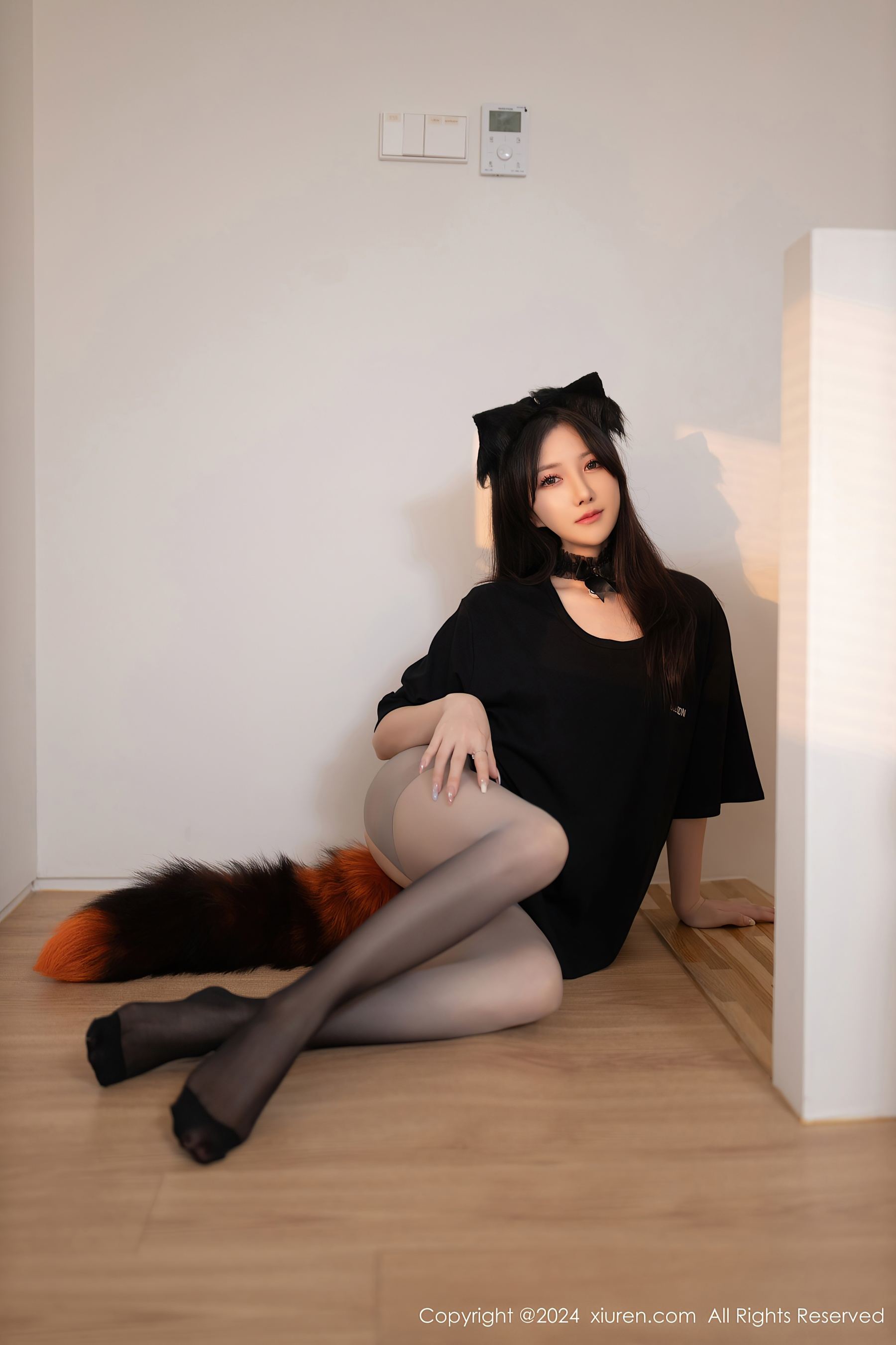 [XiuRen秀人网] No.9314 鱼子酱Fish 美腿黑丝